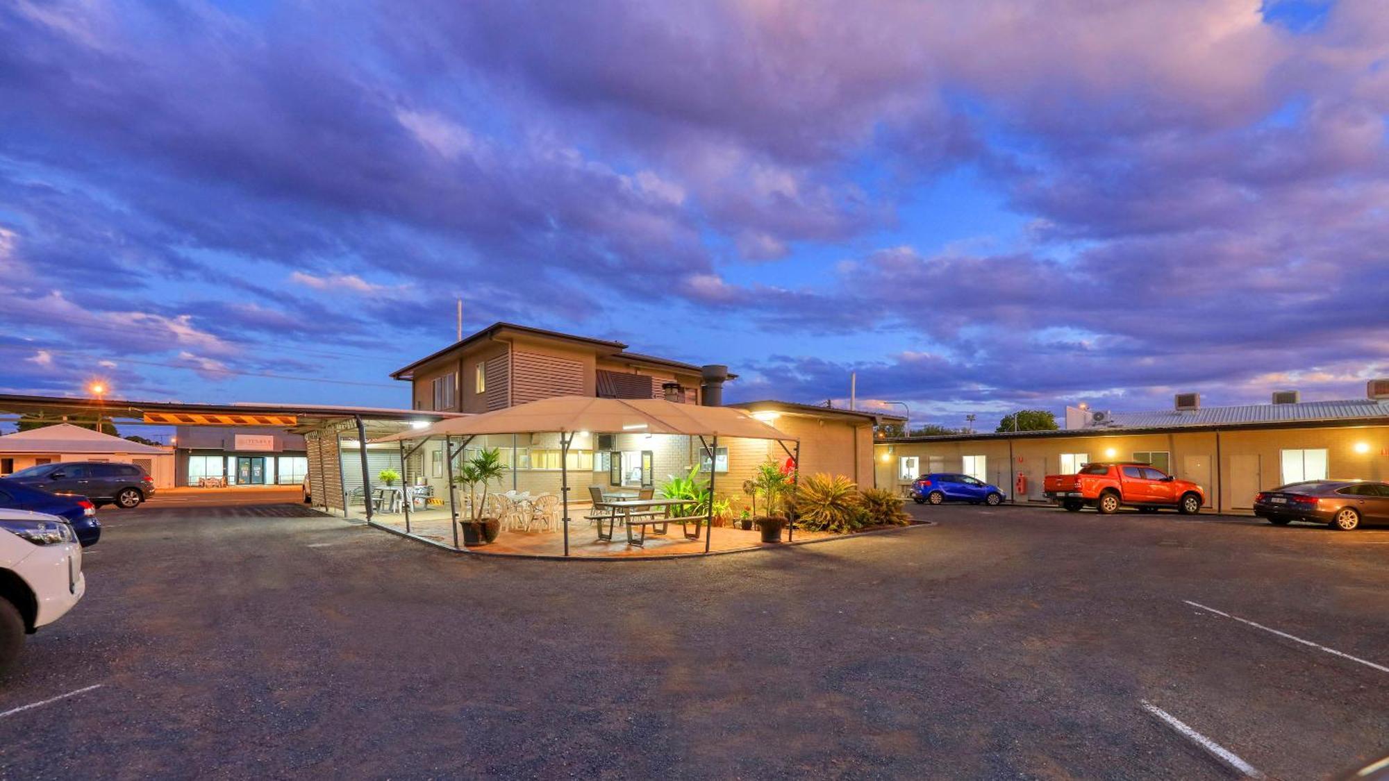 Motel 707 エメラルド エクステリア 写真
